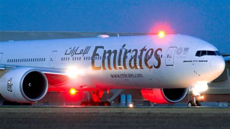 b777 takeoff speed|The b777.